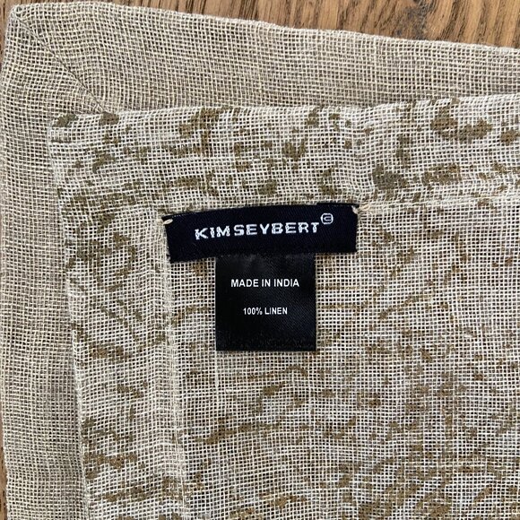 Kim Seybert Set of 2 Napkins Distressed- Natural and Gold - NEW - Picture 7 of 7